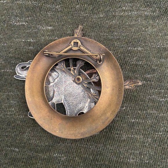 LARGE ELEPHANT BROOCH - Picture 2 of 3